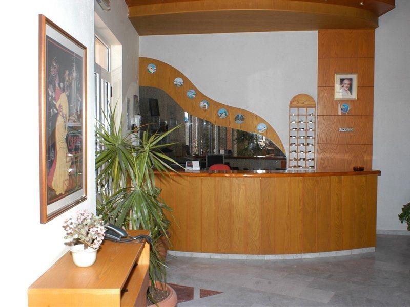 Daisy Hotel Apartments Retimno Zewnętrze zdjęcie